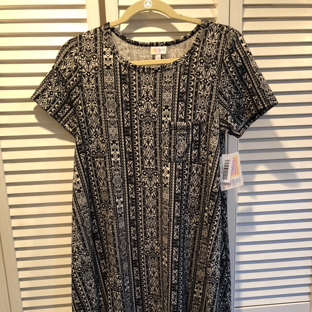 Lularoe Carly